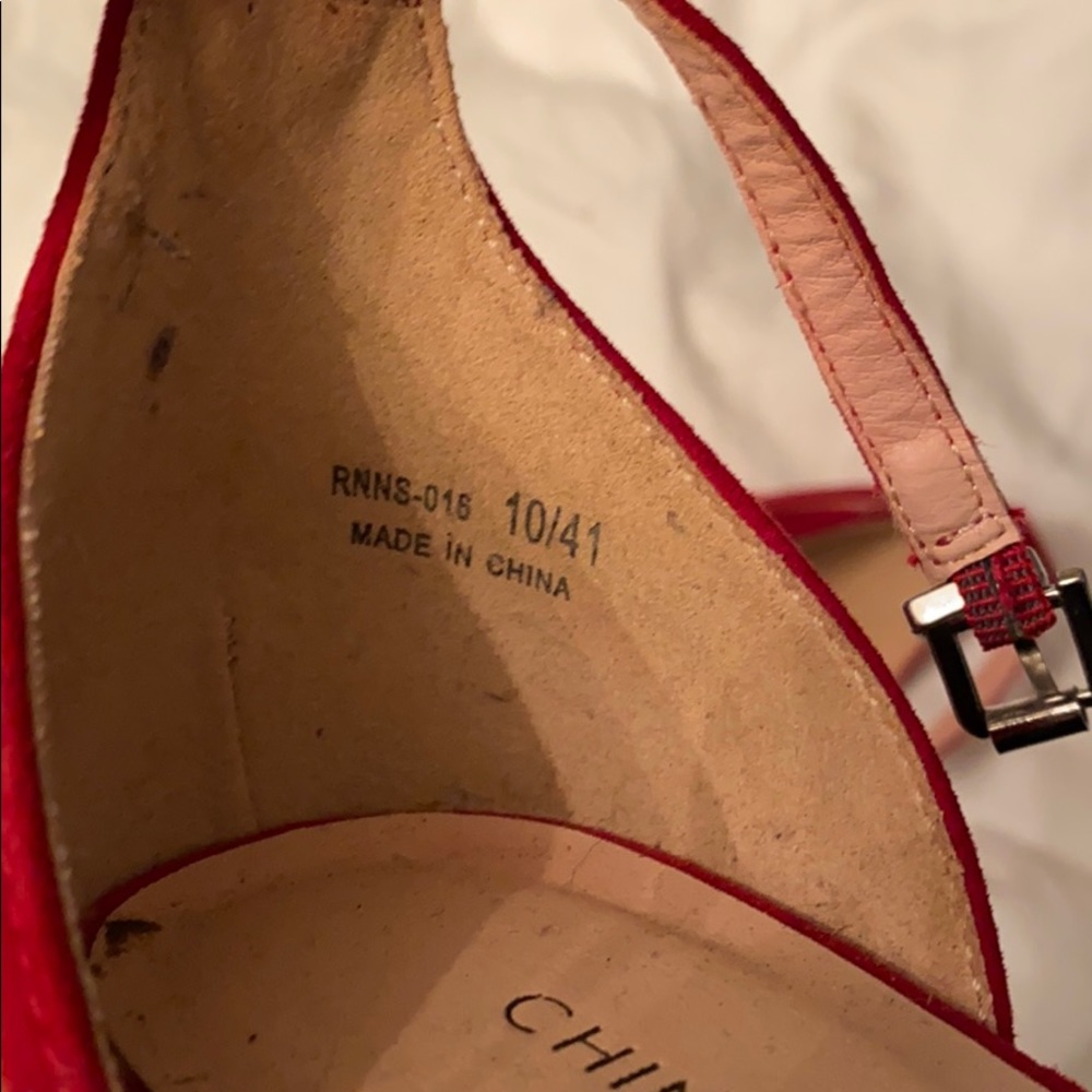 Red heels - Picture 4 of 4
